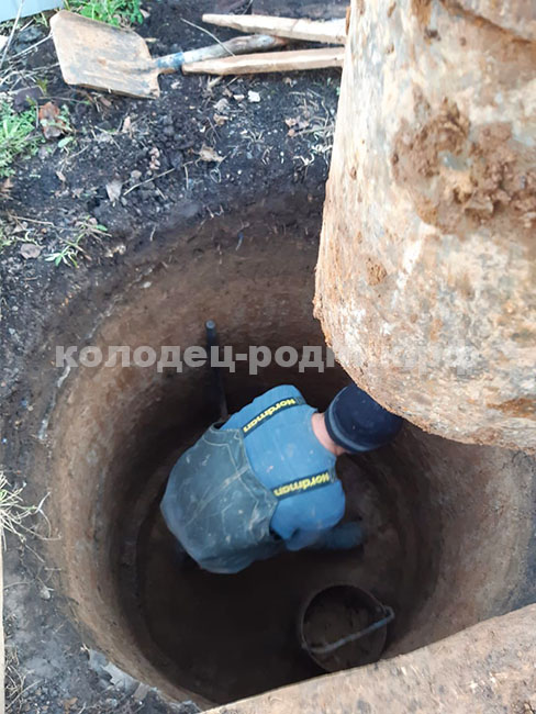 Копка колодца в Озёрах